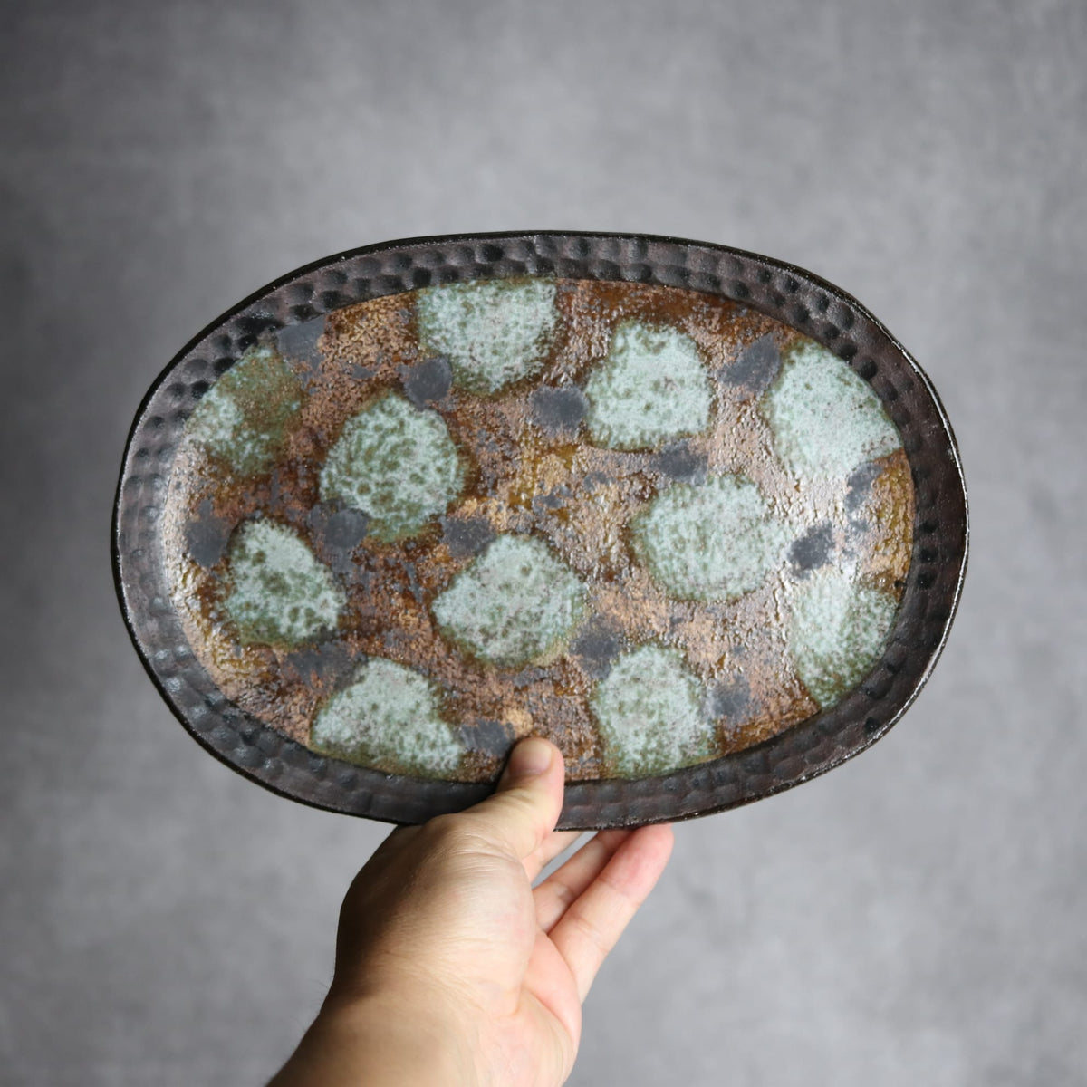 オーバルリム皿1 黒シリーズ やちむん 陶器 sui
