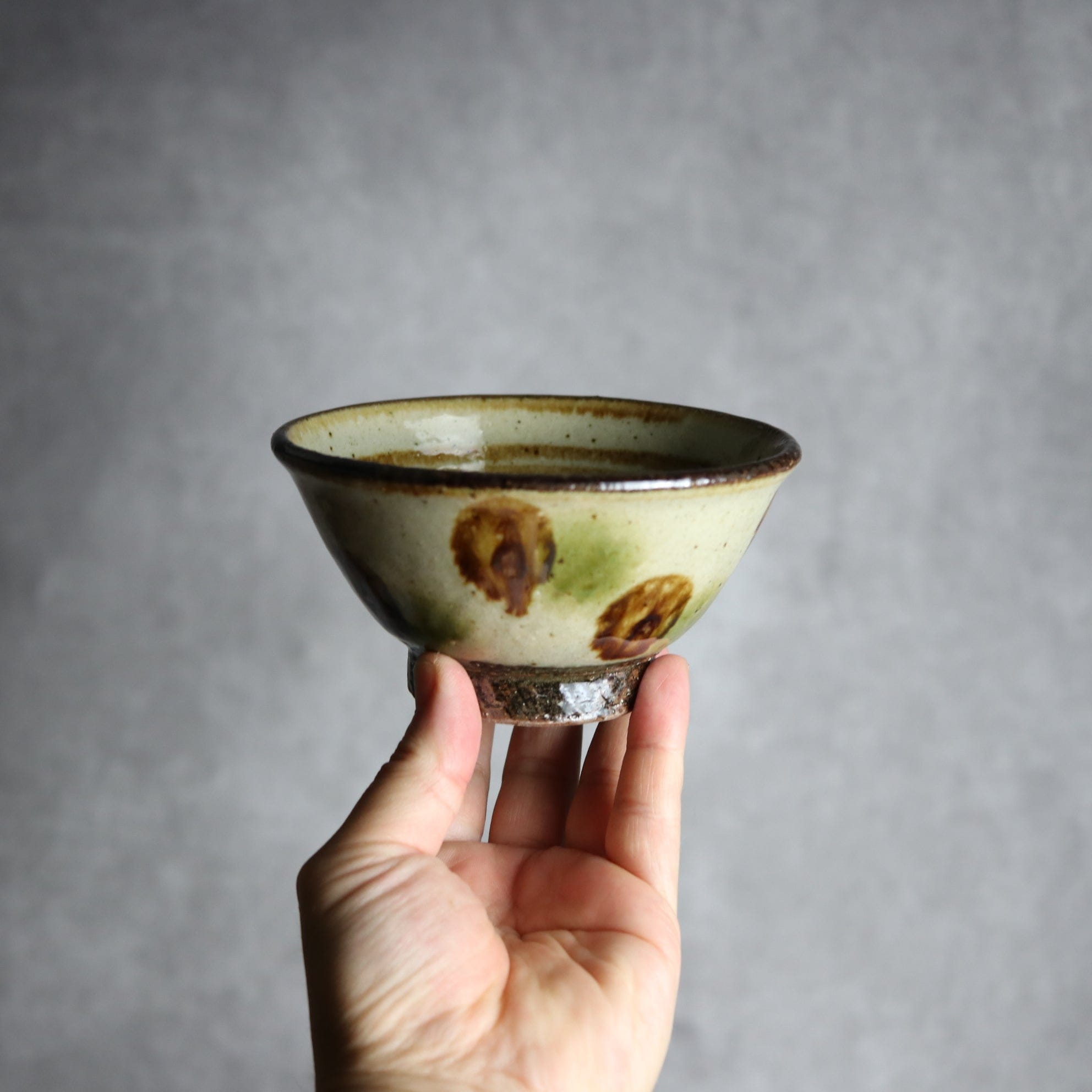 4寸マカイ 緑 茶 ドット やちむん 陶器 陶芸こまがた