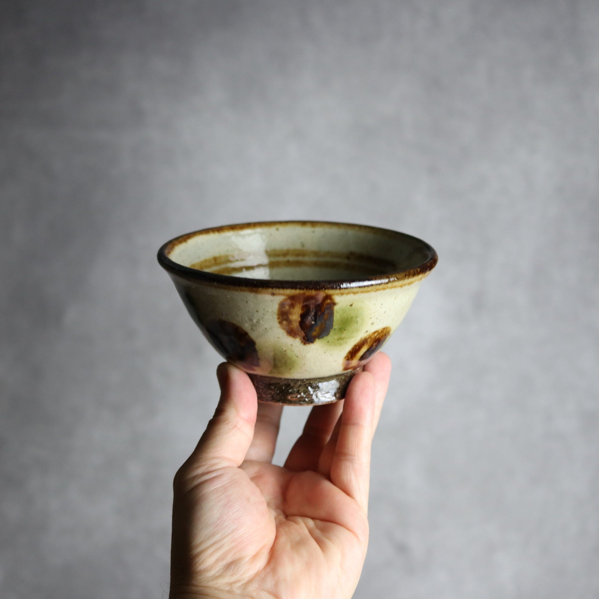 4寸マカイ 緑 茶 ドット やちむん 陶器 陶芸こまがた