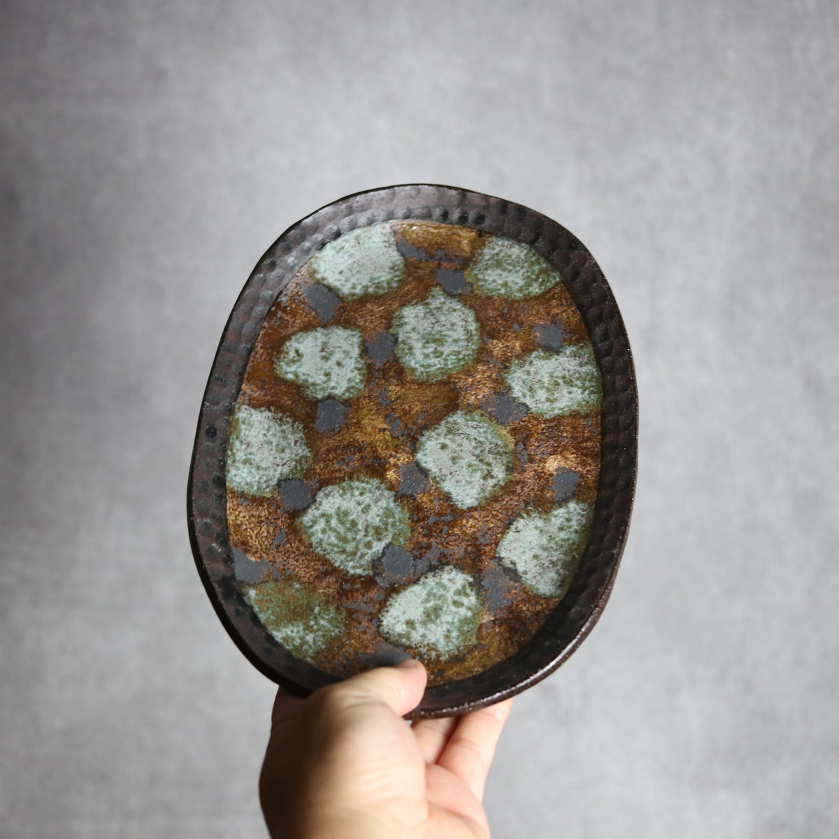 オーバルリム皿1 黒シリーズ やちむん 陶器 sui