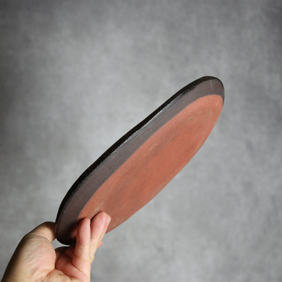 オーバルリム皿1 黒シリーズ やちむん 陶器 sui