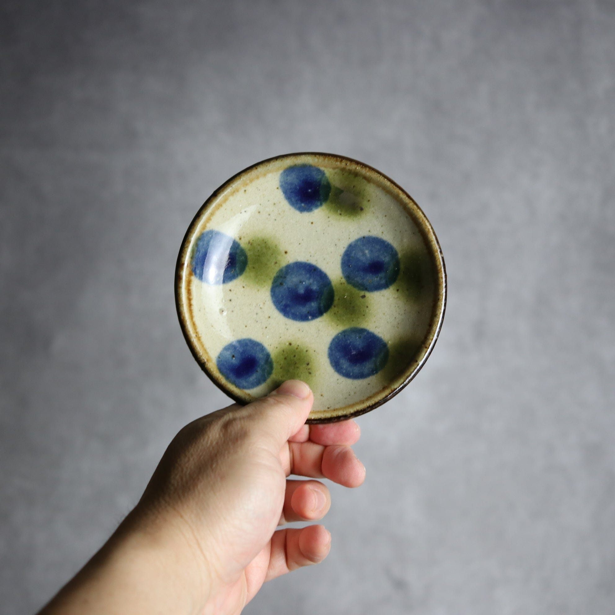 4寸皿 青 緑 ドット やちむん 陶器 陶芸こまがた