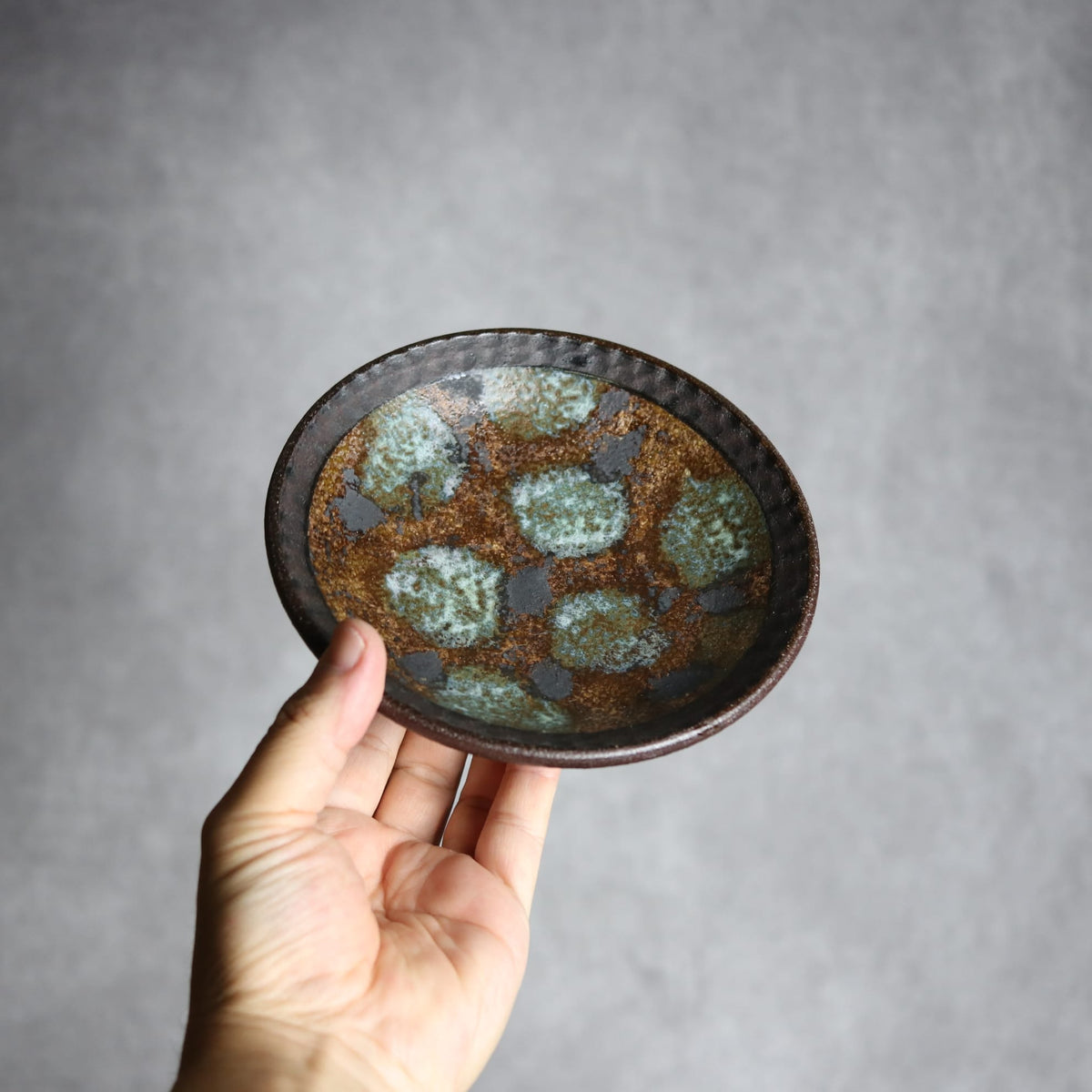 5寸皿2 黒シリーズ やちむん 陶器 sui