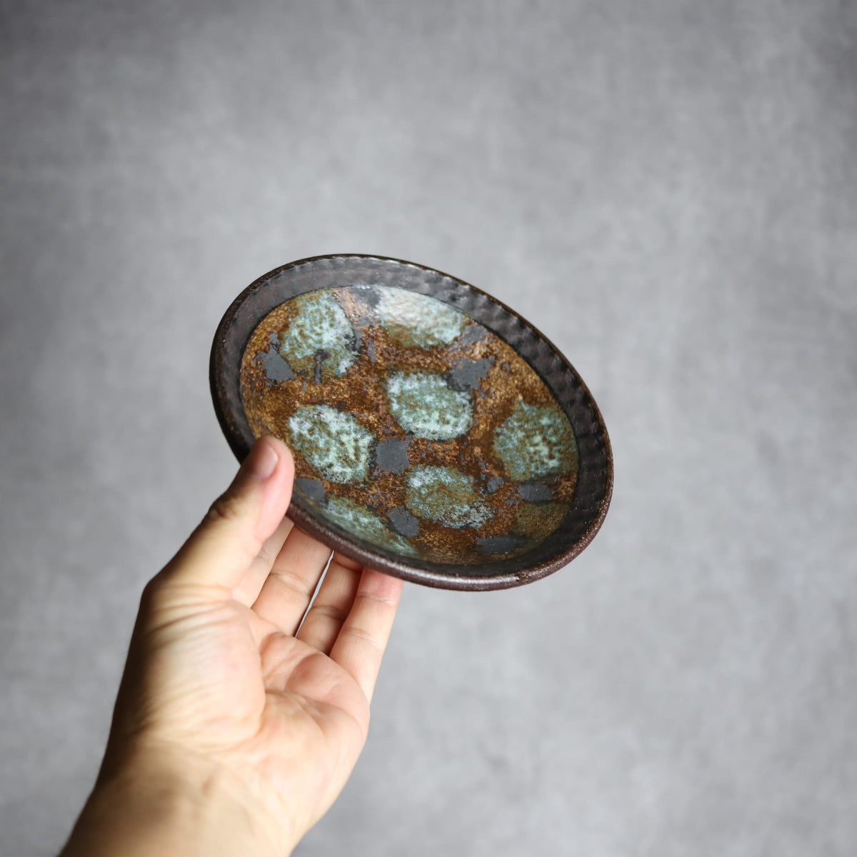 5寸皿2 黒シリーズ やちむん 陶器 sui