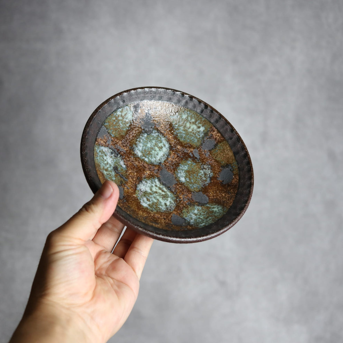 5寸皿2 黒シリーズ やちむん 陶器 sui