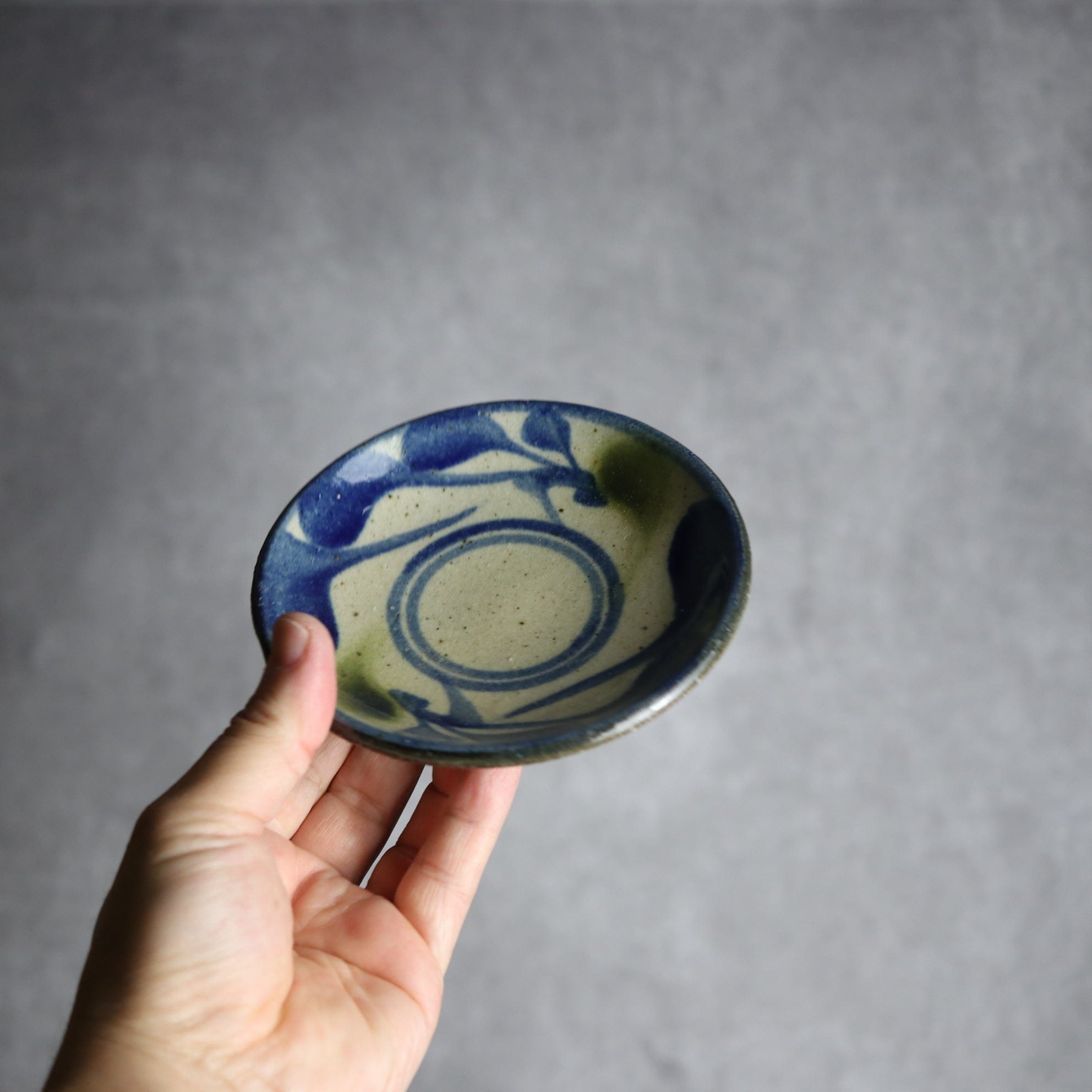 4寸皿 青 緑 唐草 やちむん 陶器 陶芸こまがた