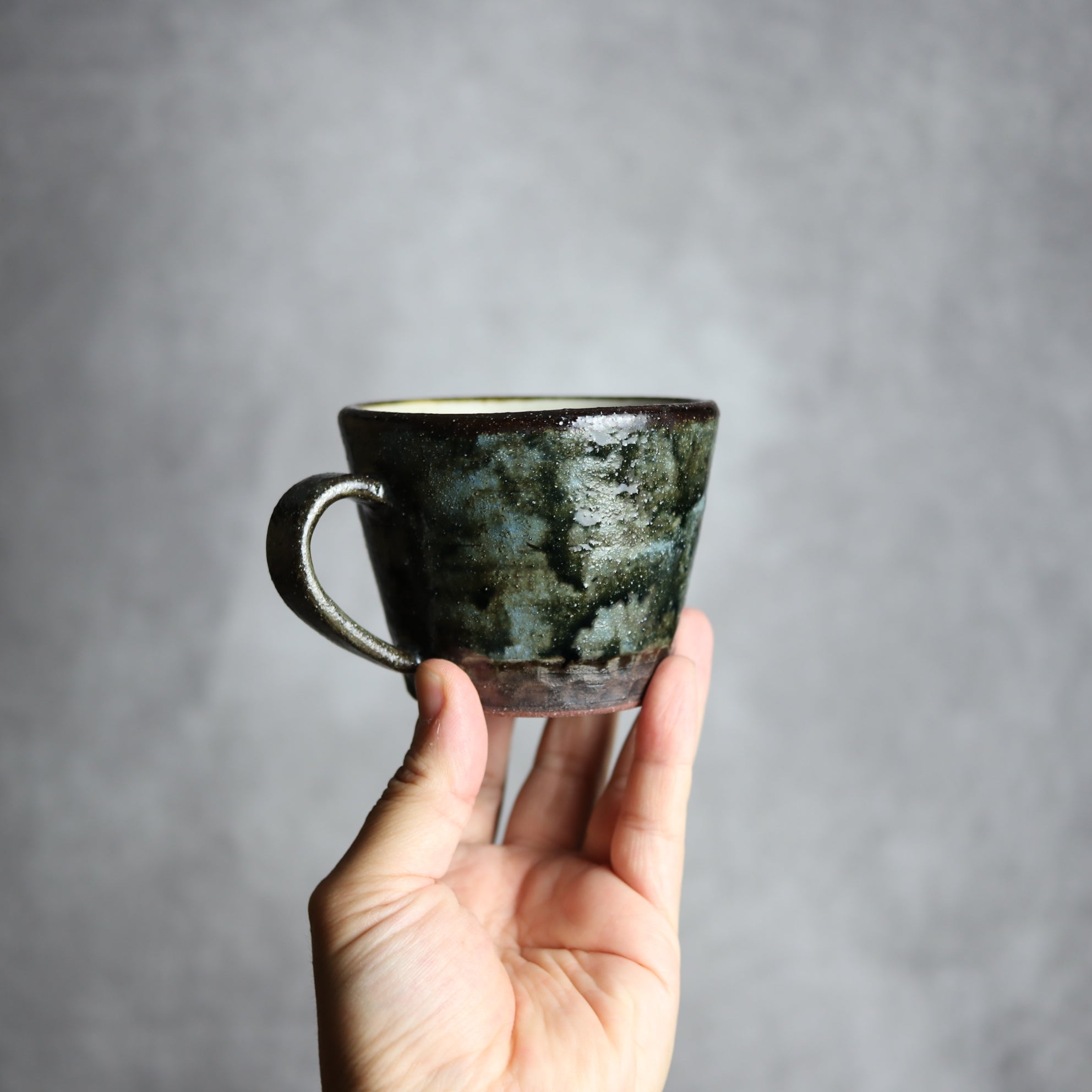 sui - コーヒーカップ1 孔雀 やちむん 陶器 sui - mundasui