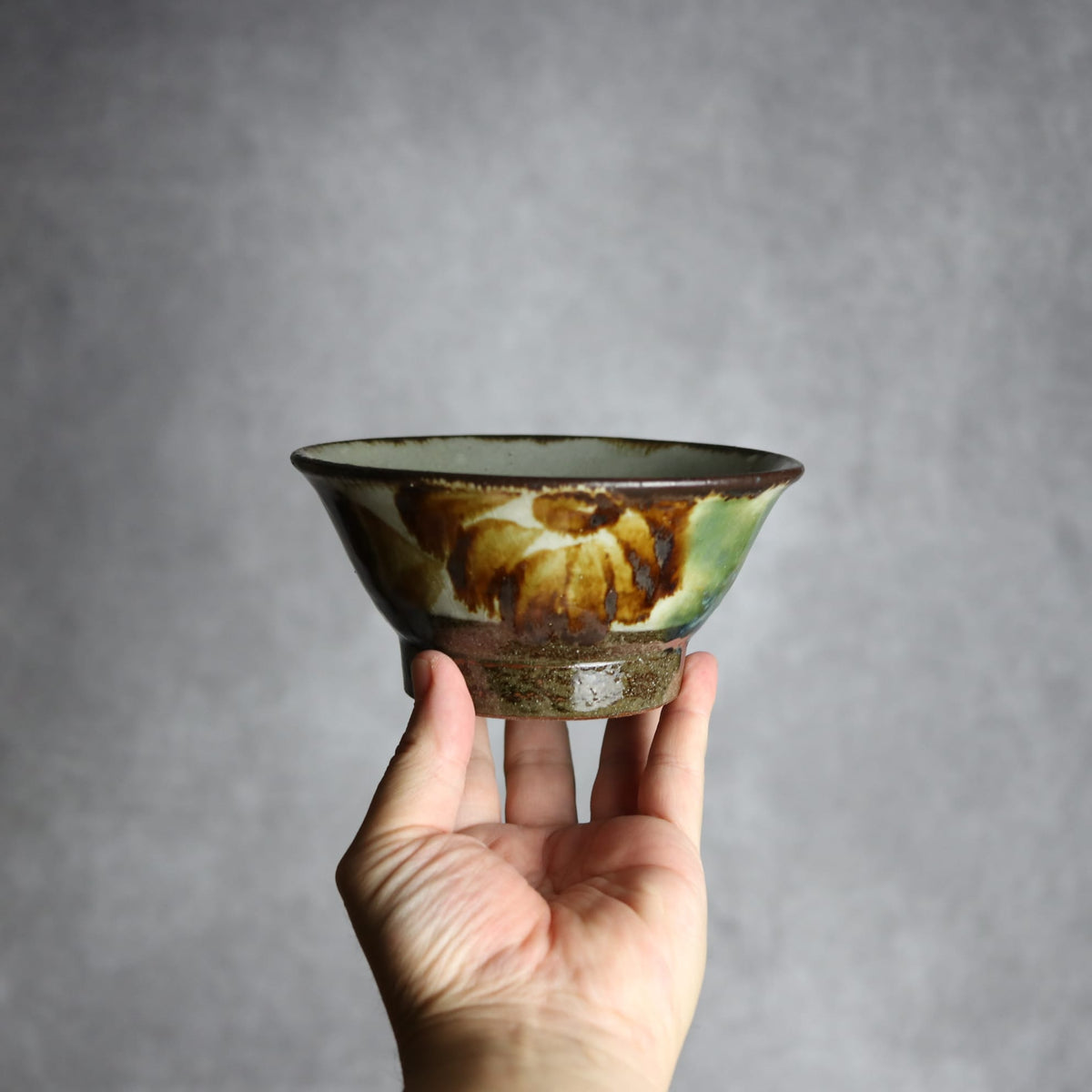 4.5寸マカイ1 三彩 菊花双葉 やちむん 陶器 漂窯