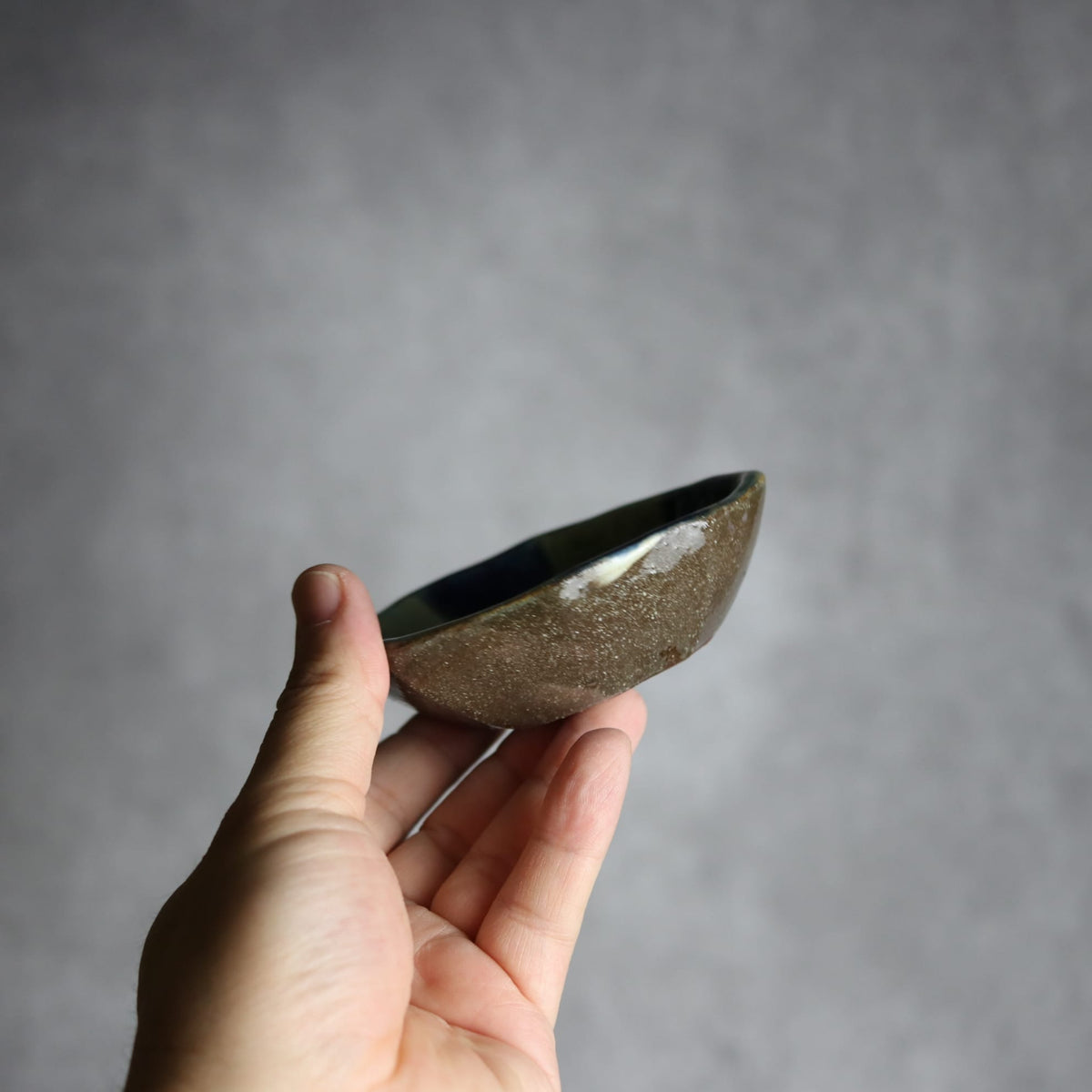 八角皿1 呉須 緑釉 やちむん 陶器 漂窯