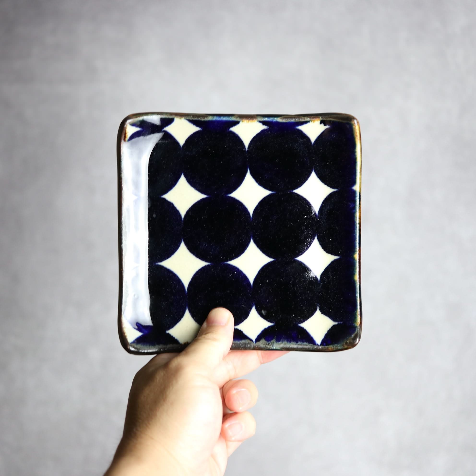 デザートプレート1  青ドット紋 やちむん 陶器 エドメ陶房 やちむん 陶器.
