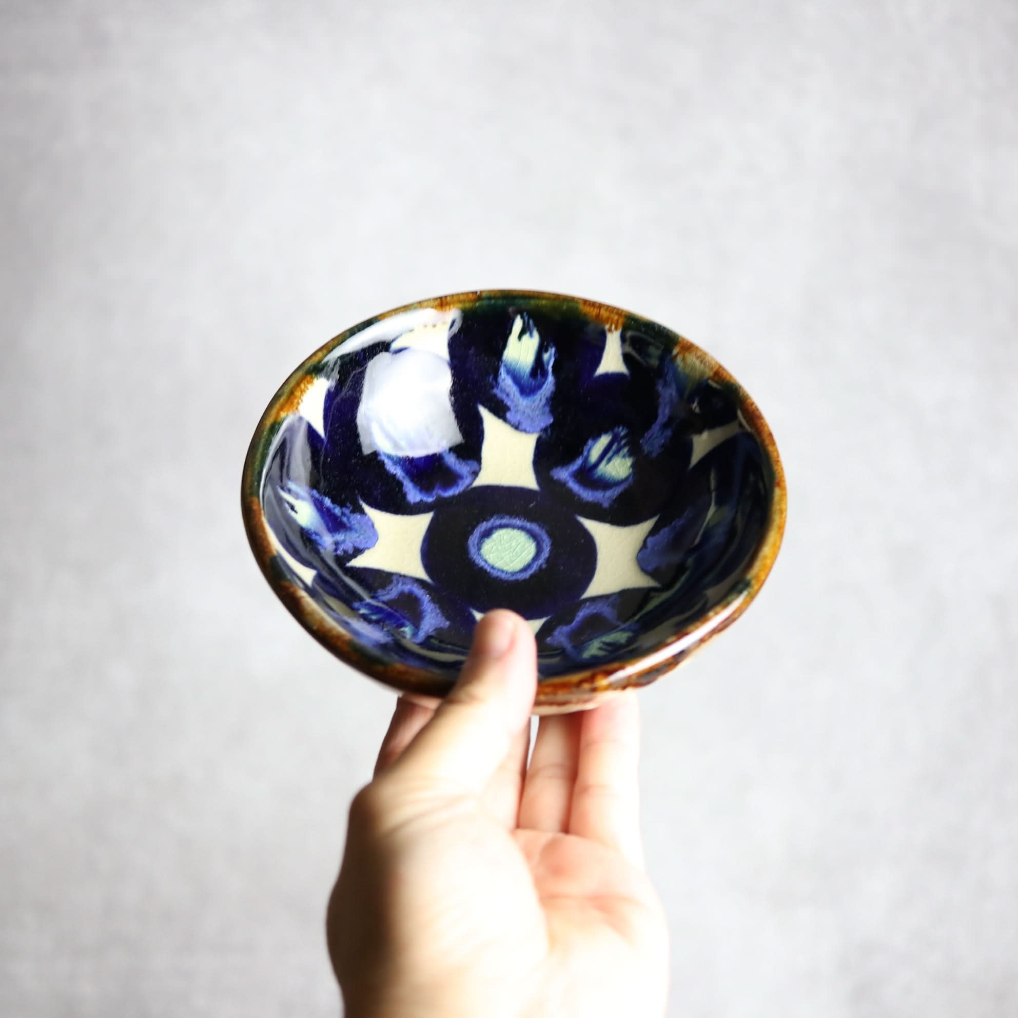 Alt Tag:*小鉢大1 青緑丸紋 やちむん 陶器 エドメ陶房