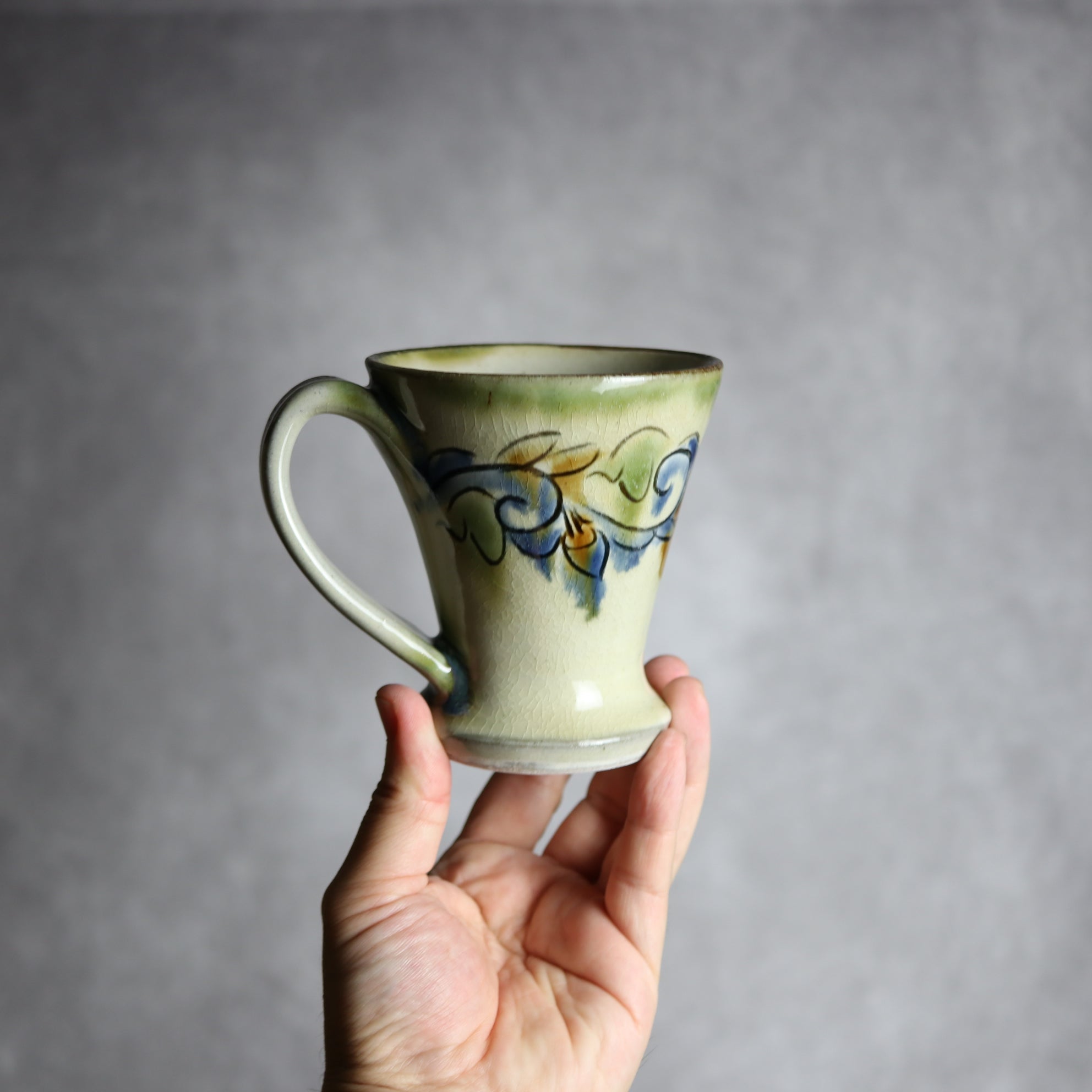 茂生窯 - マグカップ1 三彩 線彫唐草 やちむん 陶器 茂生窯 - mundasui