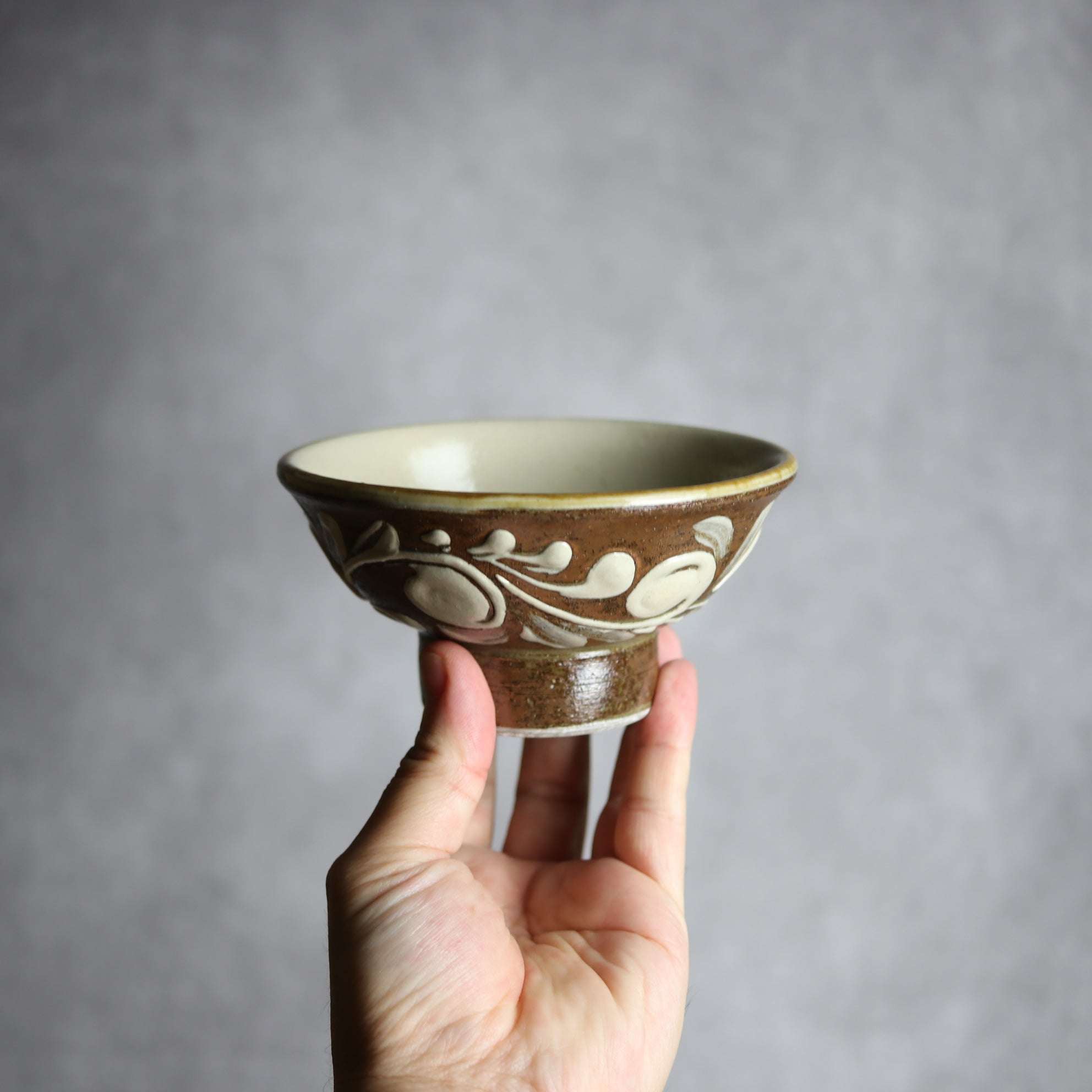 茂生窯 - 4寸マカイ1 イッチン 唐草 やちむん 陶器 茂生窯 - mundasui