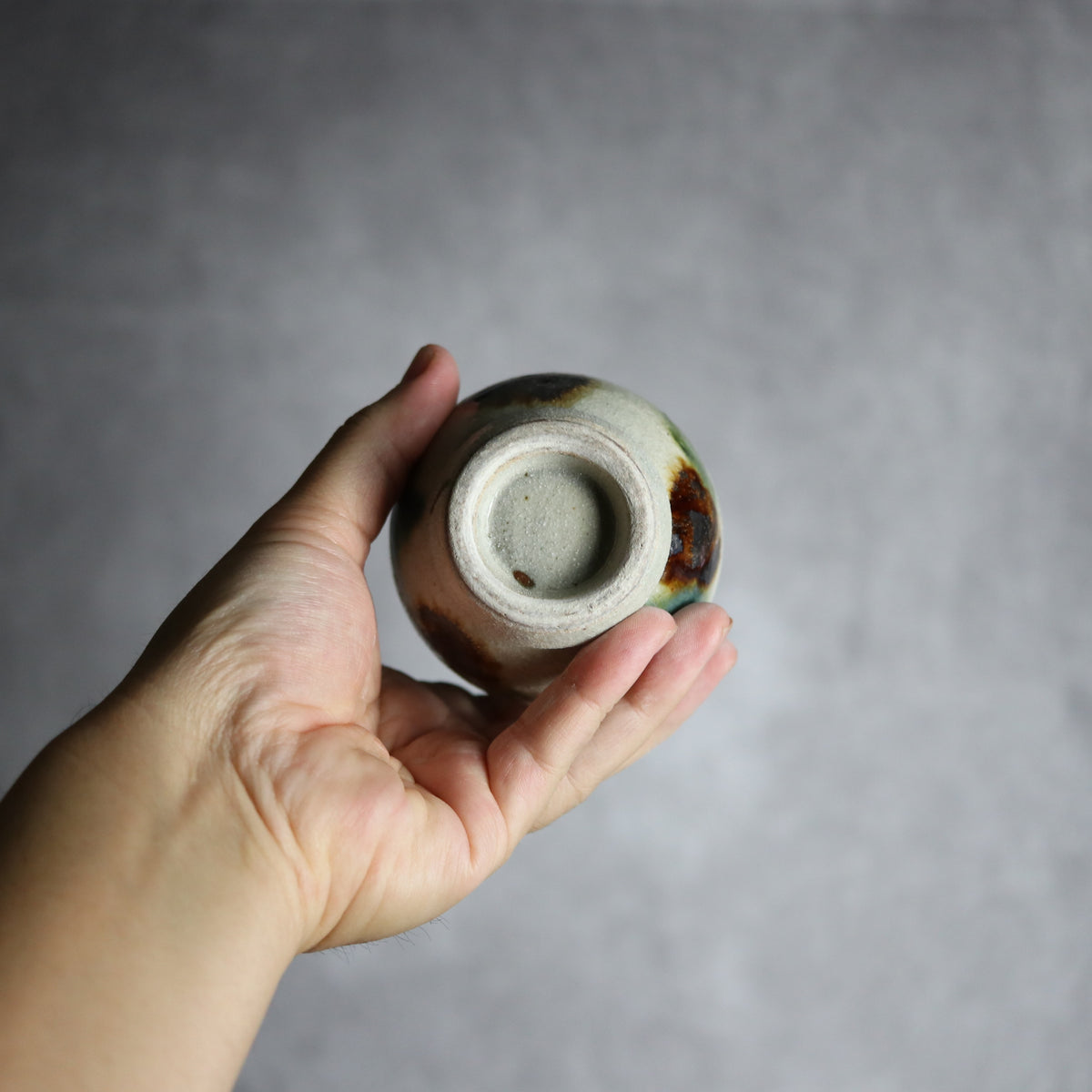 湯呑2 三彩 点打 やちむん 陶器 栄一工房