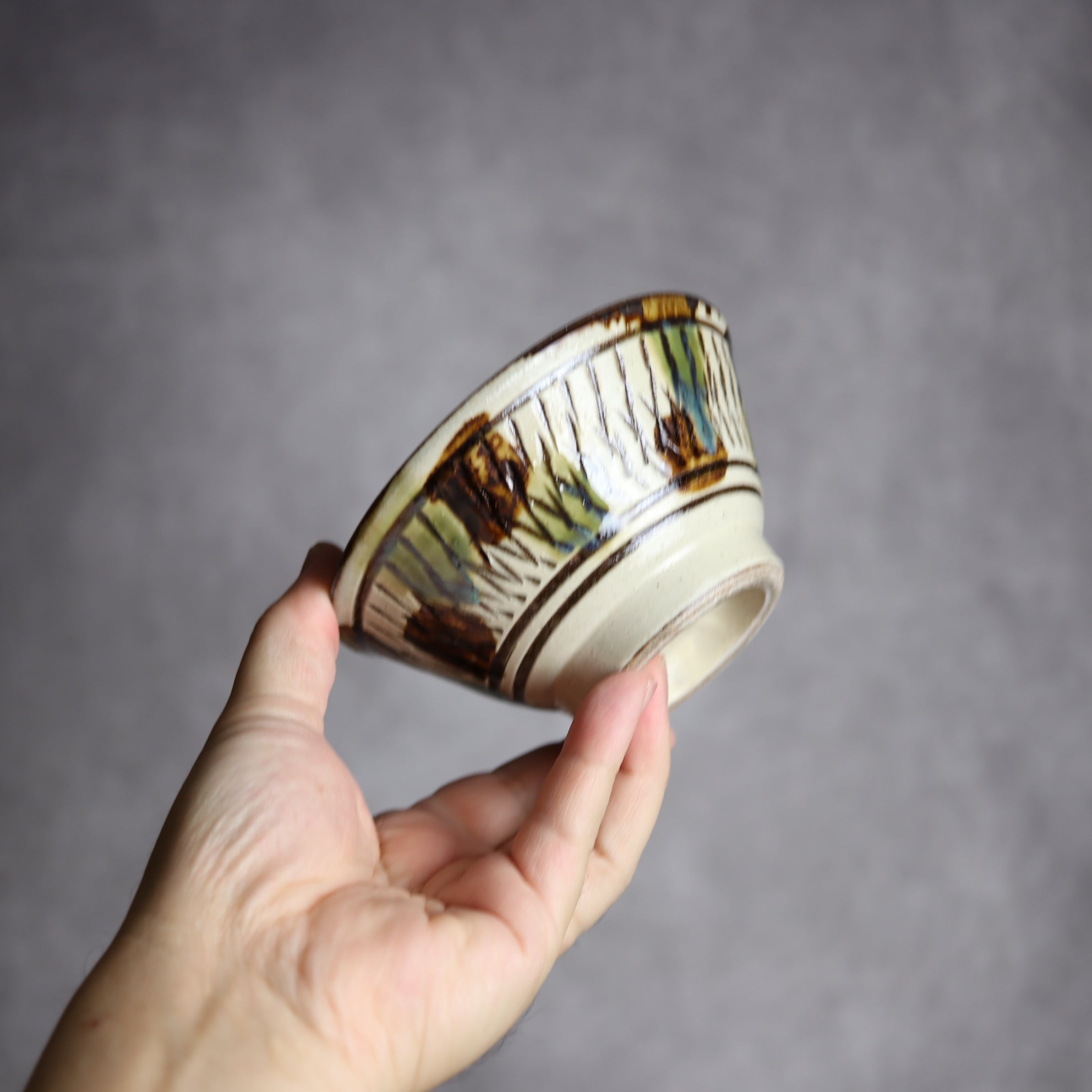 いずみ窯 島袋工房 - 4寸マカイ1 三彩 点打 飛鉋 やちむん 陶器 いずみ窯 島袋工房 - mundasui