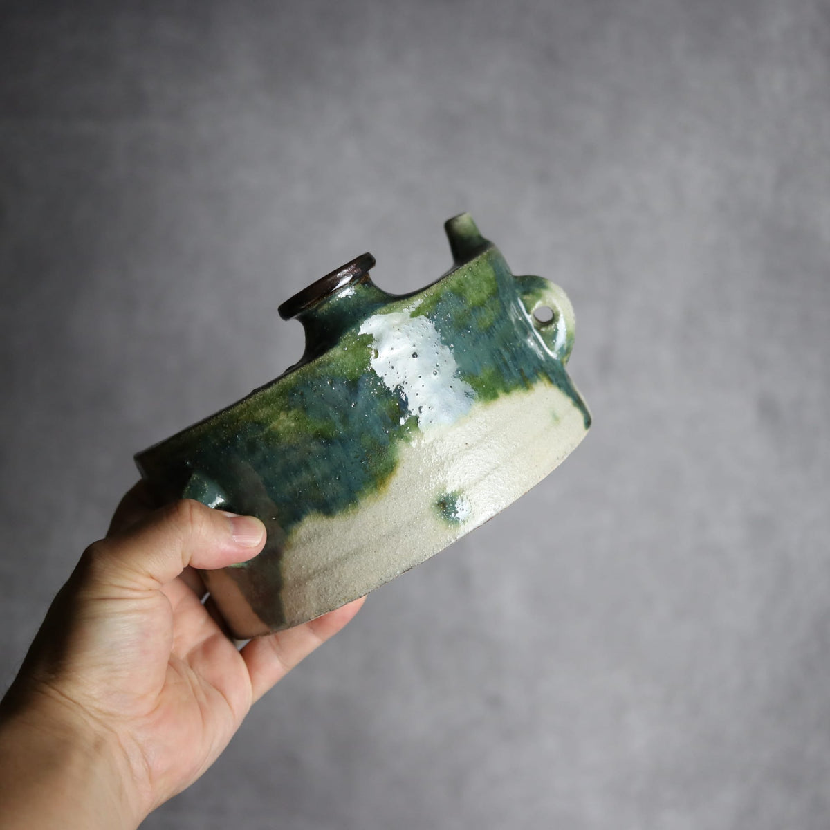 抱瓶1 緑釉 掛釉 やちむん 陶器 榮一工房