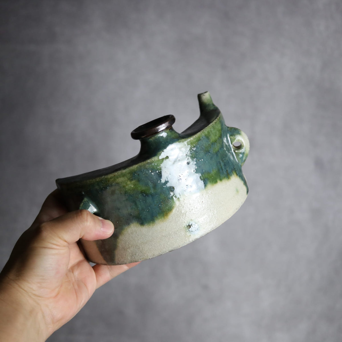 抱瓶1 緑釉 掛釉 やちむん 陶器 榮一工房