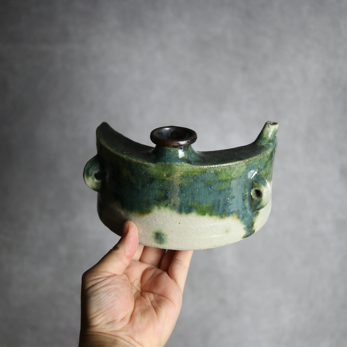 抱瓶1 緑釉 掛釉 やちむん 陶器 榮一工房
