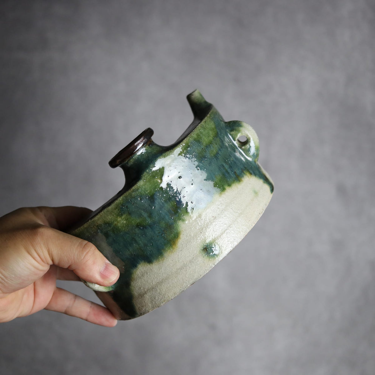 抱瓶1 緑釉 掛釉 やちむん 陶器 榮一工房