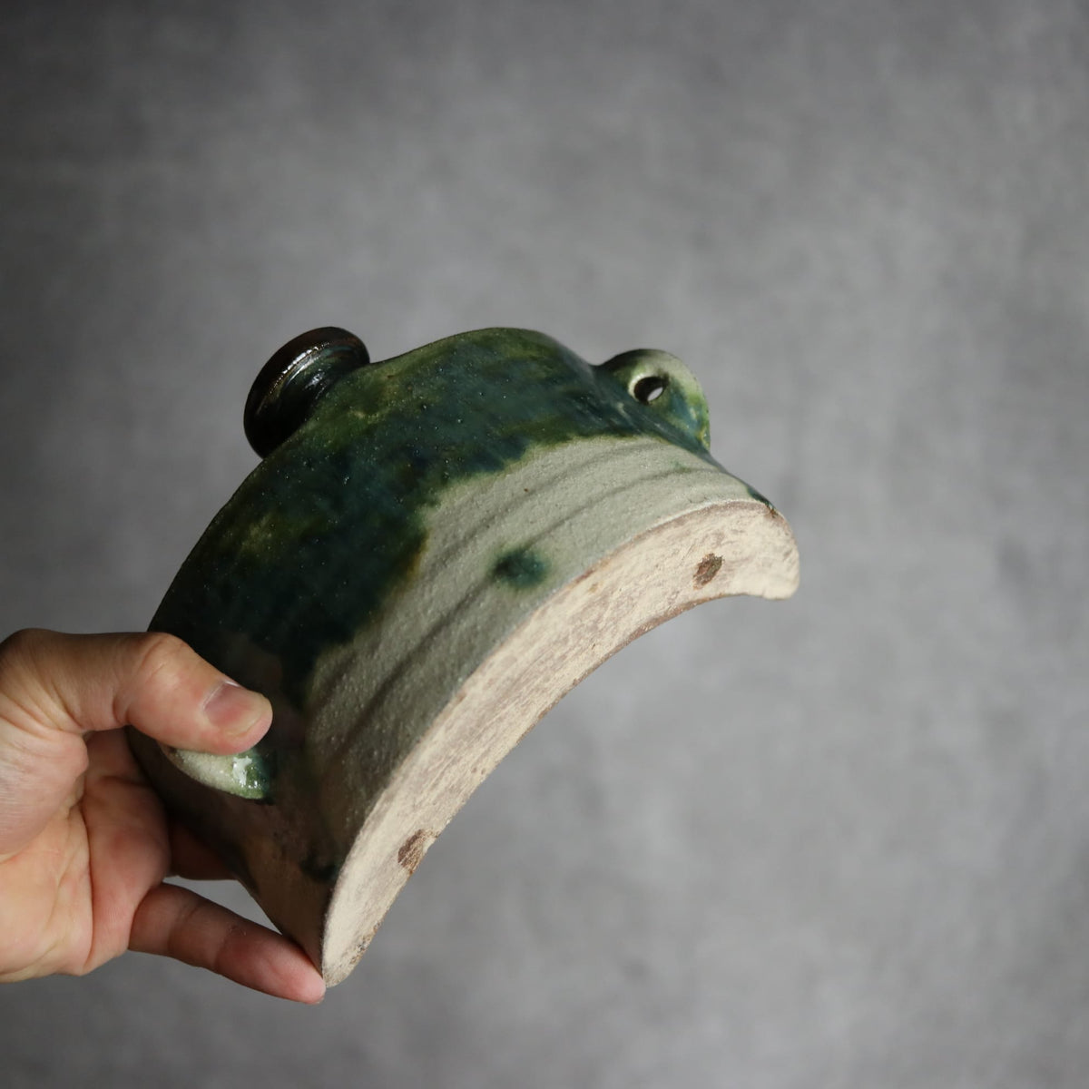 抱瓶1 緑釉 掛釉 やちむん 陶器 榮一工房