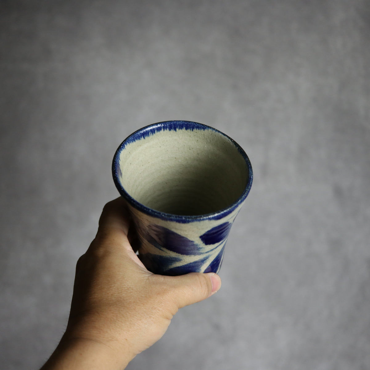 Vカップ 大1 呉須釉 双葉 やちむん 陶器 北窯 松田共司工房