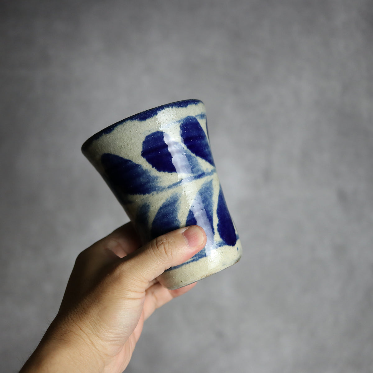 Vカップ 大1 呉須釉 双葉 やちむん 陶器 北窯 松田共司工房