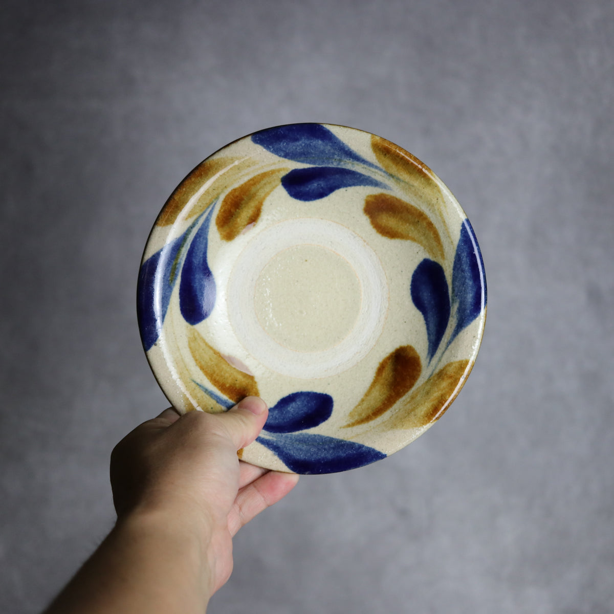 6寸皿1 飴 呉須釉 双葉 やちむん 陶器 北窯 松田共司工房
