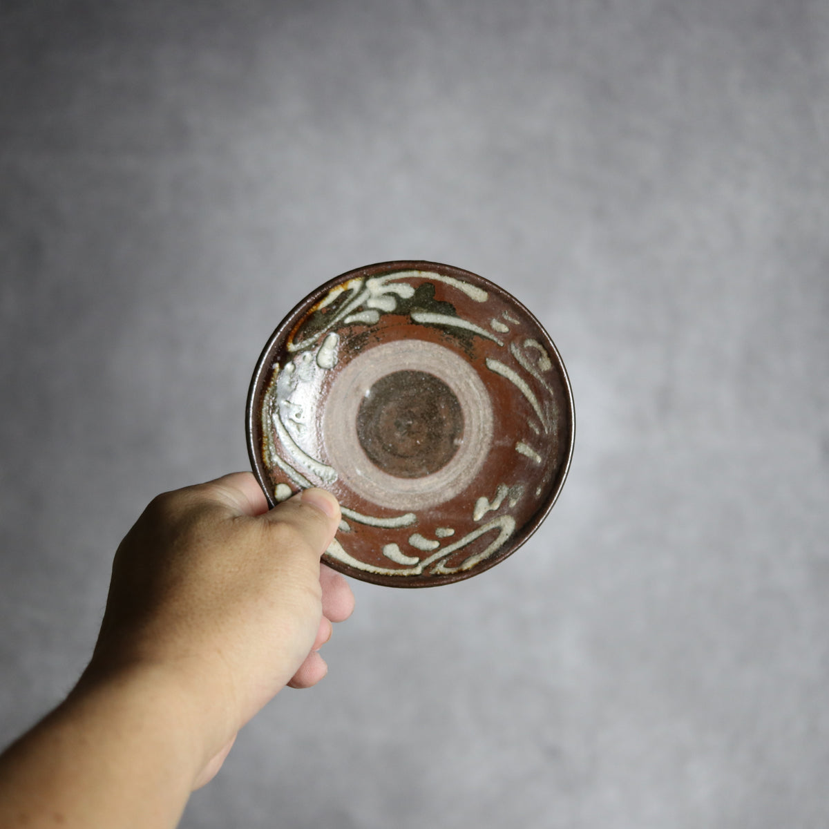 3.5寸皿2 イッチン 菊唐草 やちむん 陶器 北窯 松田共司工房