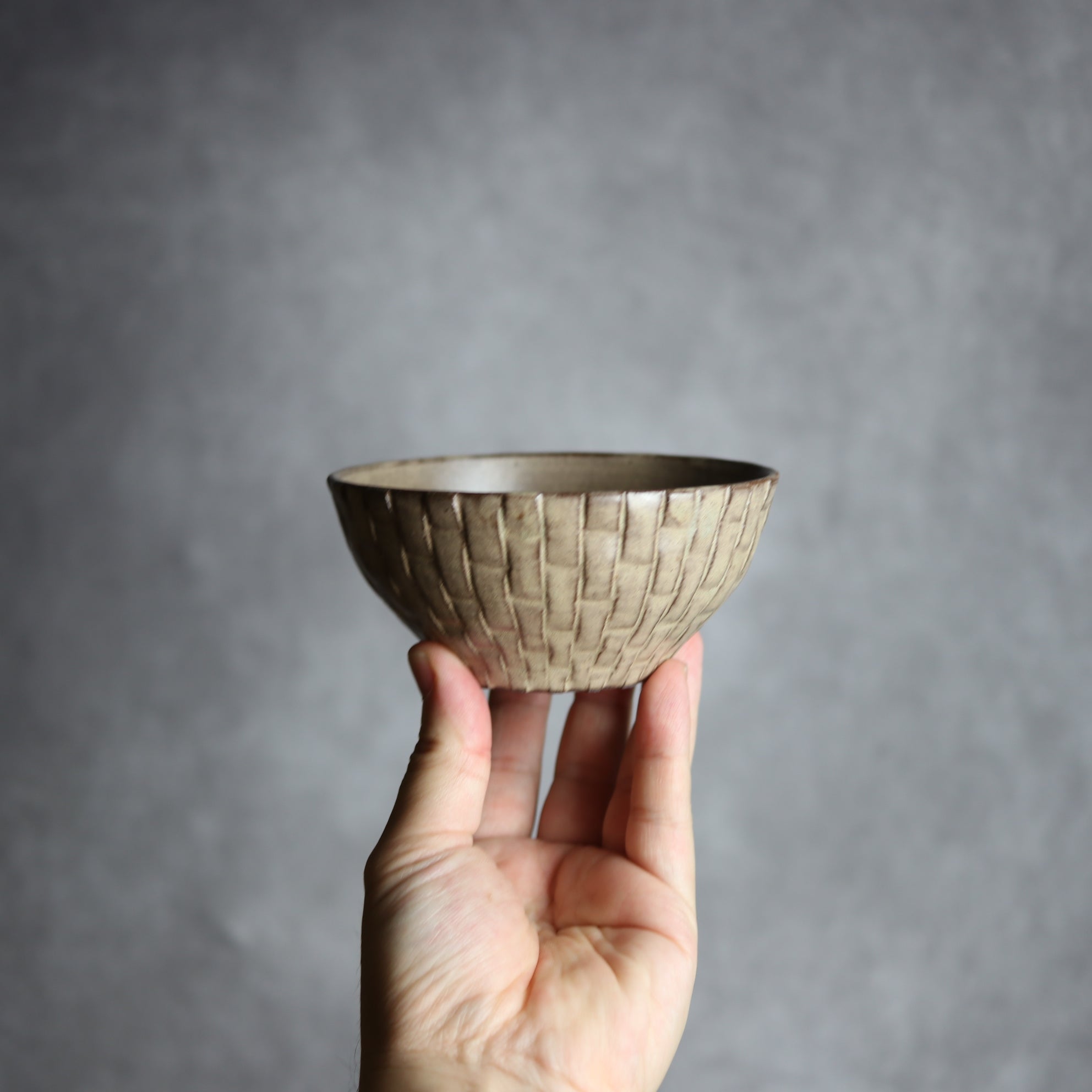 4寸ごはん茶碗 編込紋 サンドベージュ1 やちむん 陶器 cerca