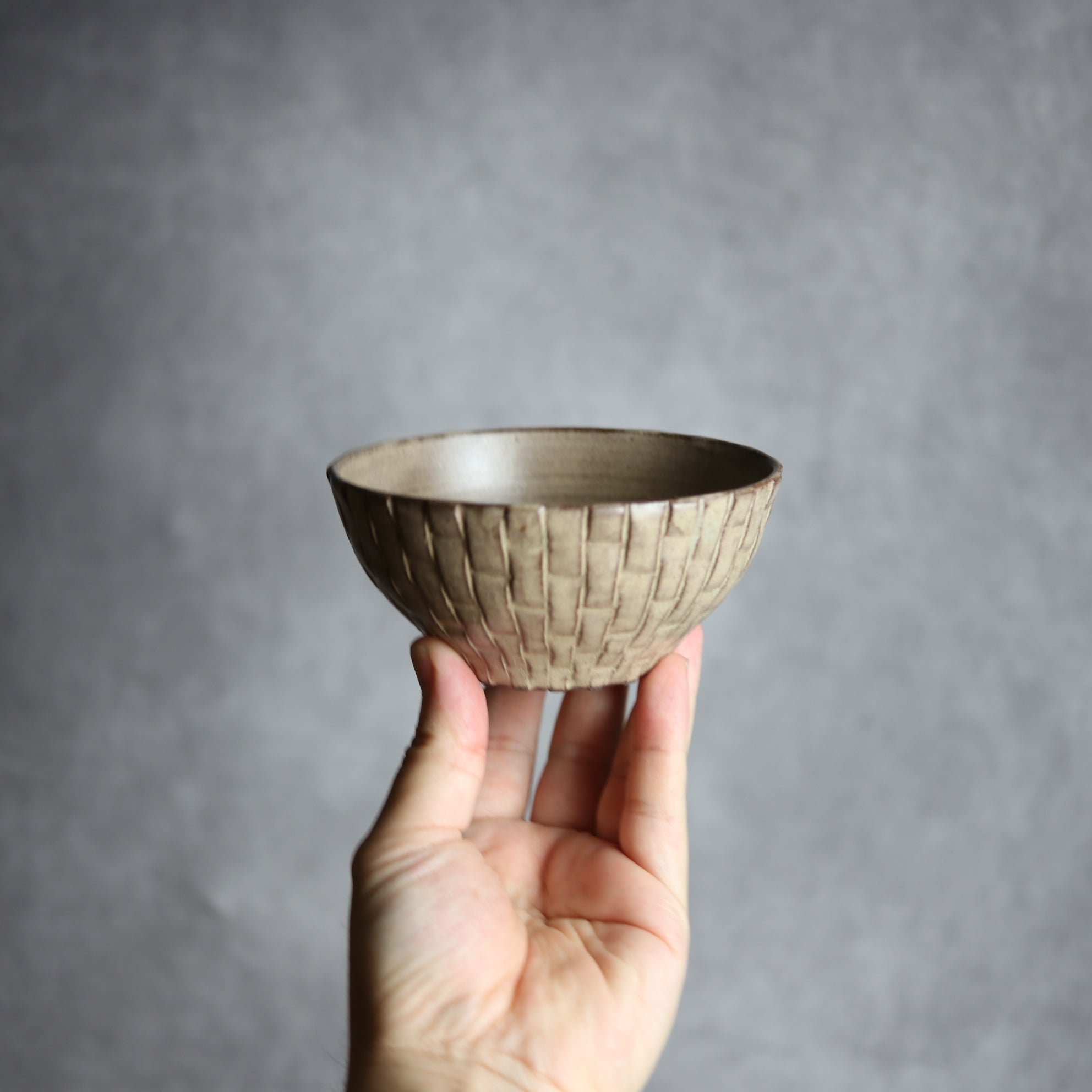 4寸ごはん茶碗 編込紋 サンドベージュ1 やちむん 陶器 cerca