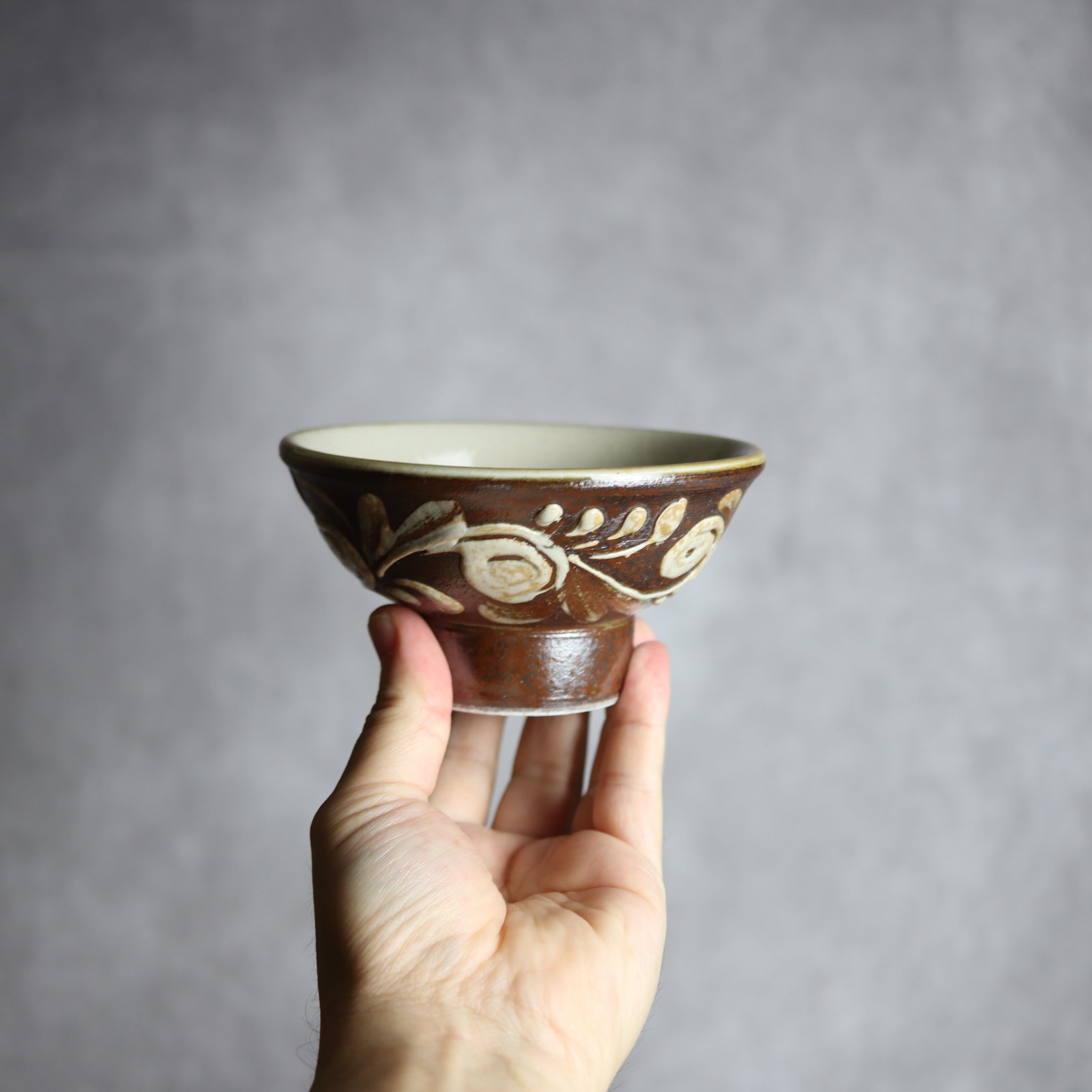 茂生窯 - 4寸マカイ3 イッチン 唐草 やちむん 陶器 茂生窯 - mundasui