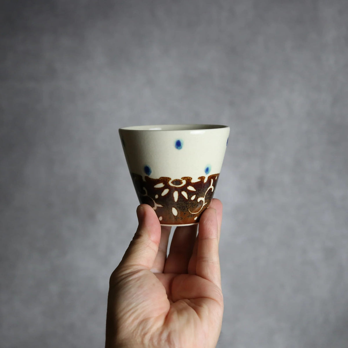 湯呑 飴釉 唐草 やちむん 陶器 高江洲陶磁器